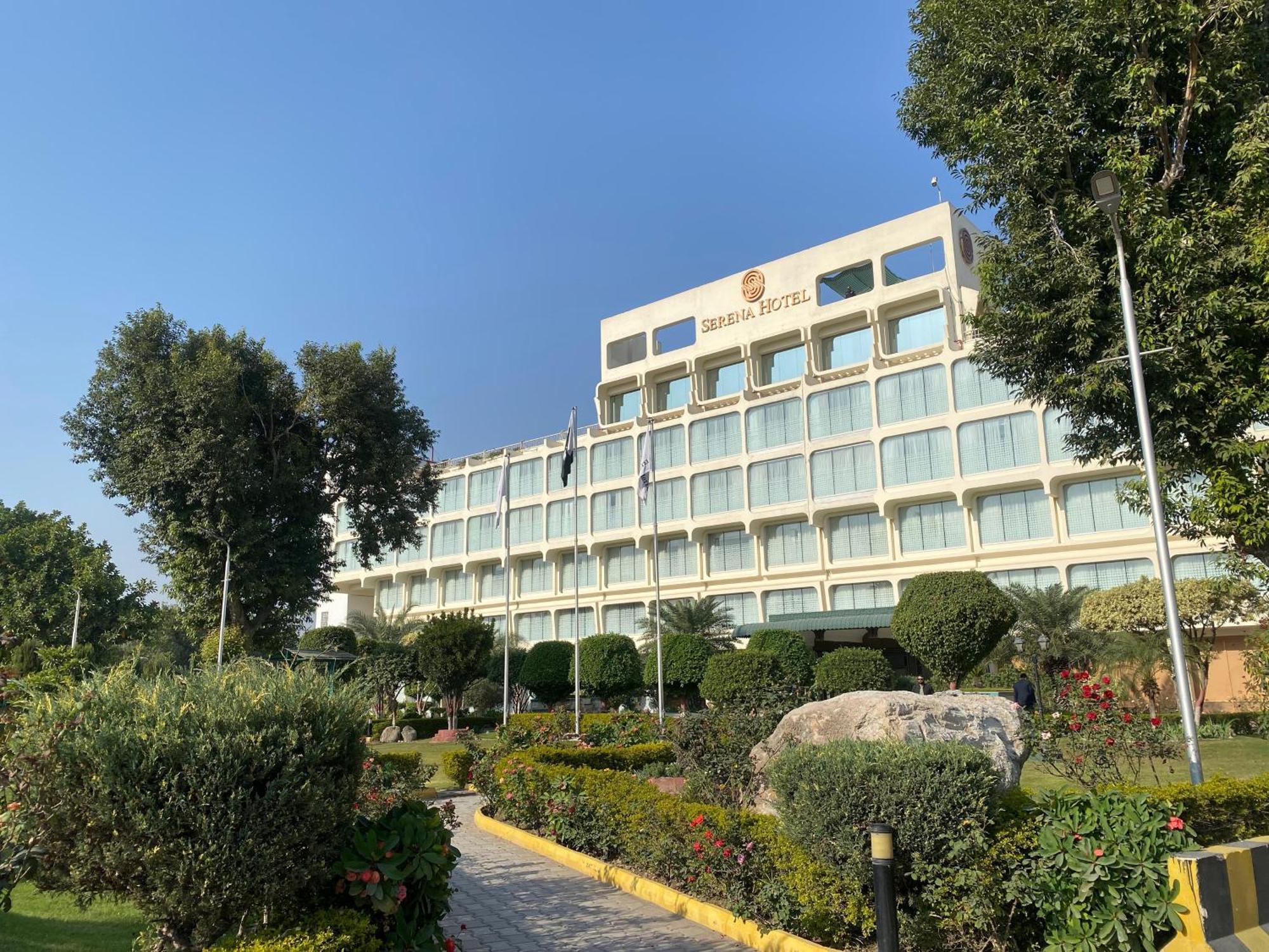 Peshawar Serena Hotel Экстерьер фото